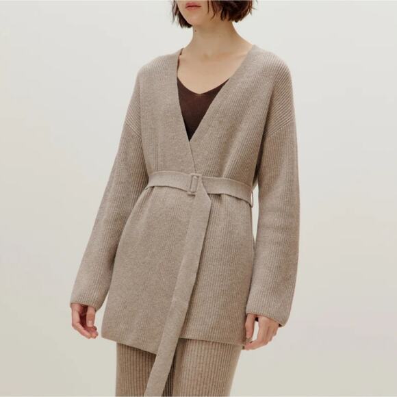 NEW Neiwai V-Neck Loose Fit Wool Belted Cardigan Sweater - Picture 4 of 15